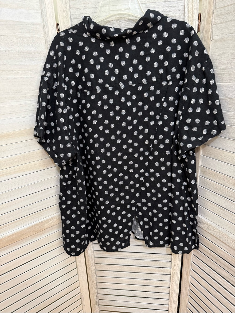 Ava & Viv Black and White Polka Dot Short Sleeve Blouse - Picture 7 of 10